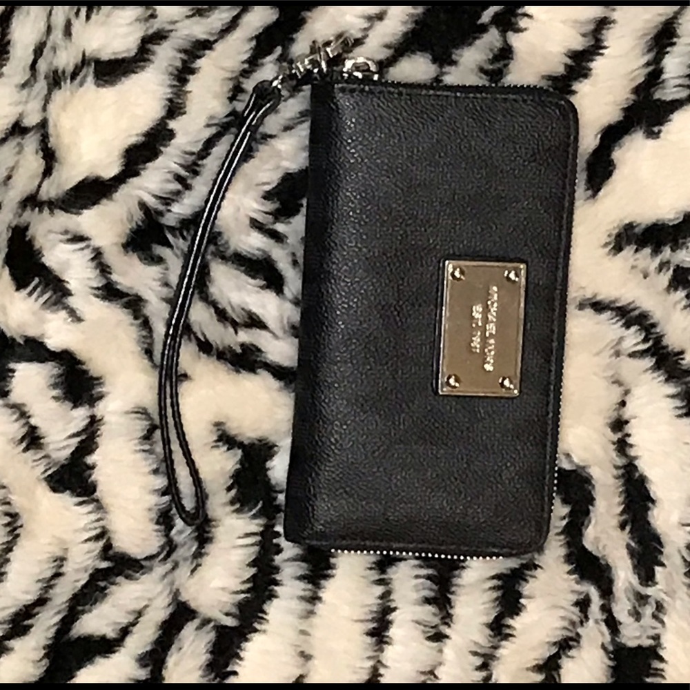 Michael Kors tech wristlet